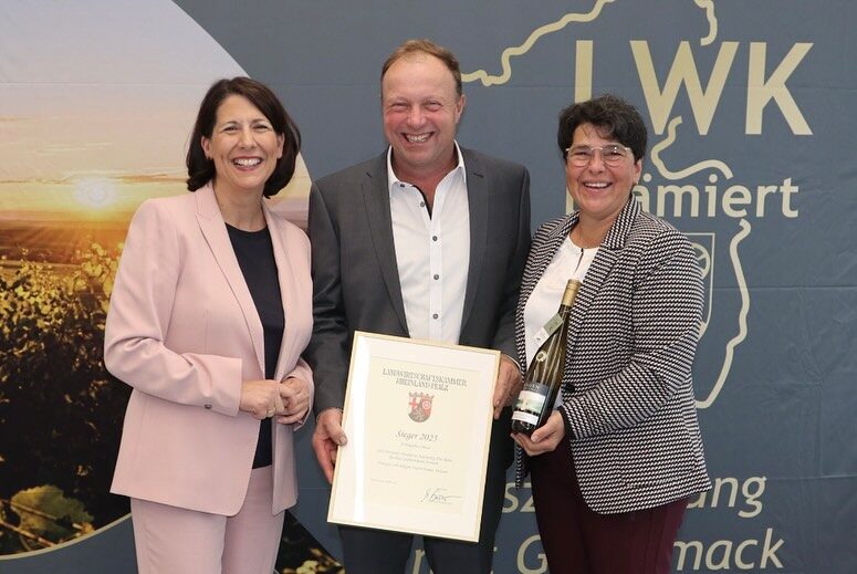 Instagram post from weingut.rauen. This post is in position 6.