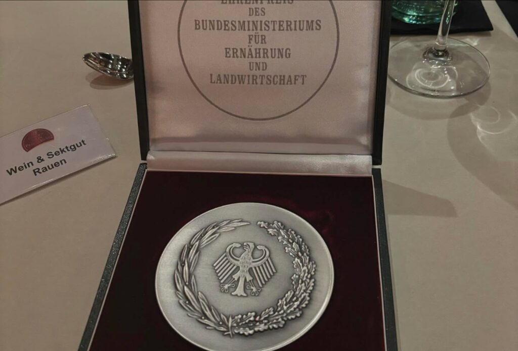 Instagram post from weingut.rauen. This post is in position 2.