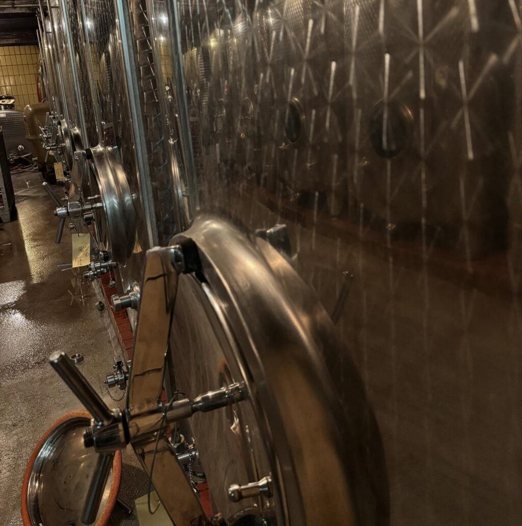 Instagram post from weingut.rauen. This post is in position 0.