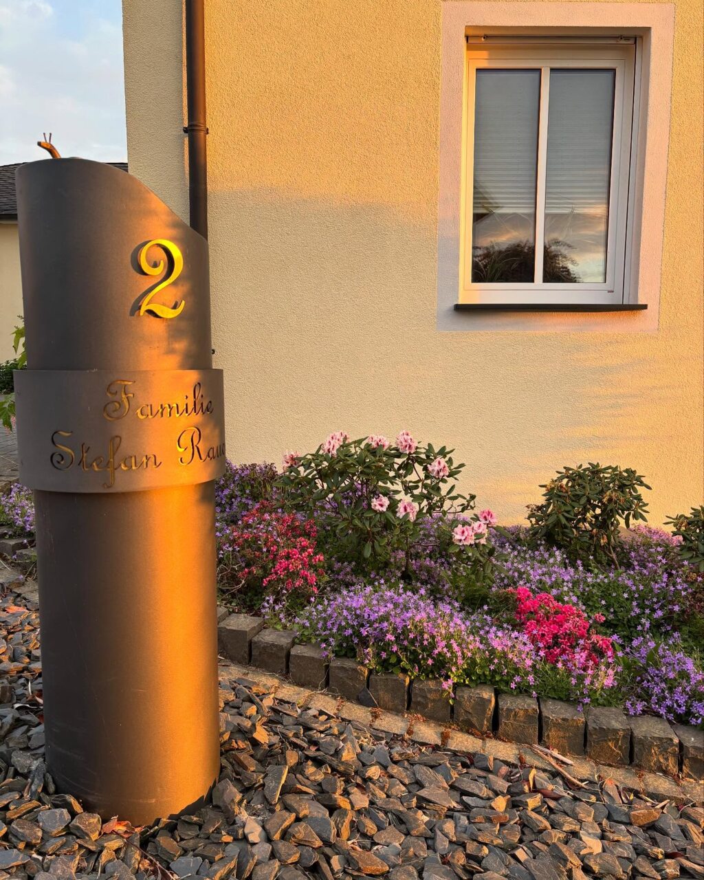 Instagram post from weingut.rauen. This post is in position 0.