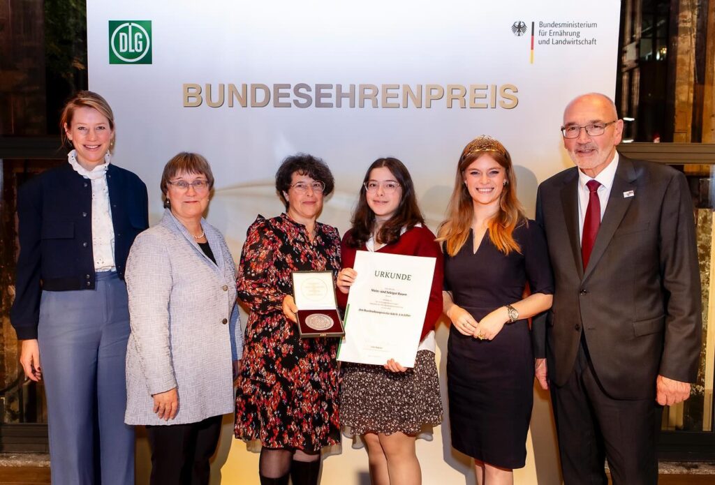 Instagram post from weingut.rauen. This post is in position 1.