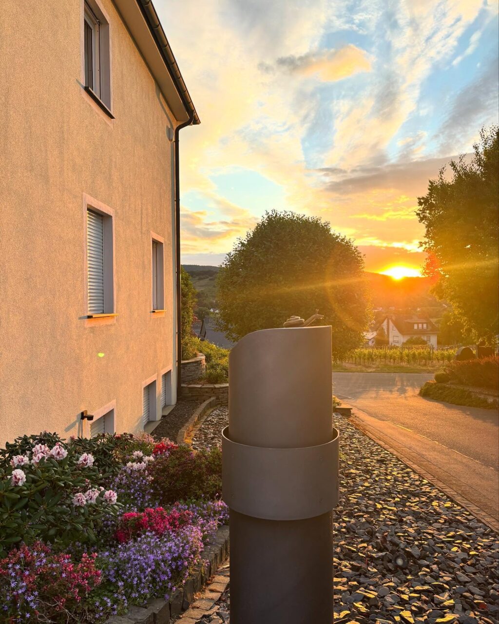 Instagram post from weingut.rauen. This post is in position 1.