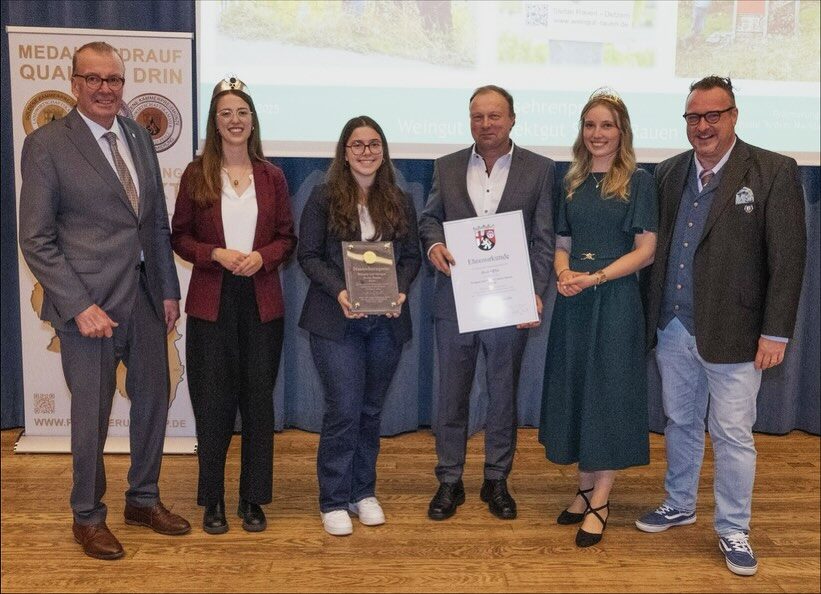 Instagram post from weingut.rauen. This post is in position 1.