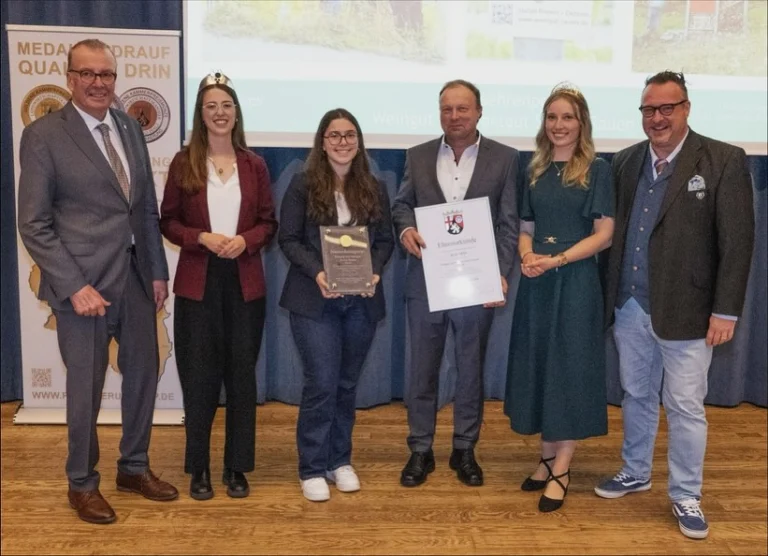 Instagram post from weingut.rauen. This post is in position 1.